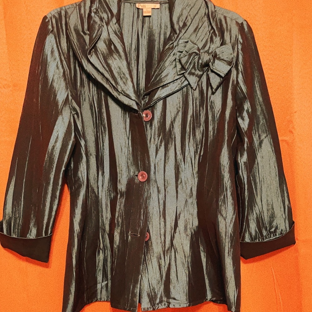 Silky blue blazer